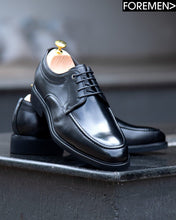 SEATTLE | Black Derbies