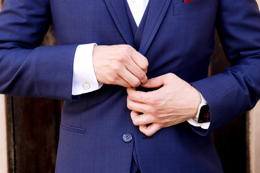 What Color Shoes to Wear with a Navy Blue Suit