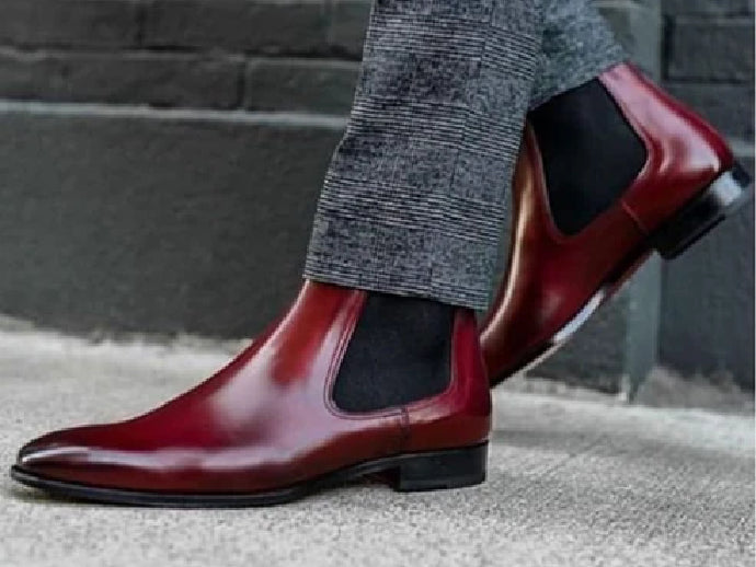 HOW TO STYLE BOOTS FOR OFFICE.
