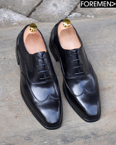 MONTENEGRO | Black Wingtip Oxfords