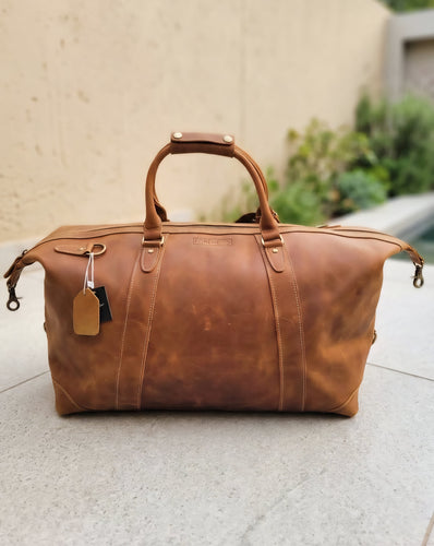 Brown leather travel bag 