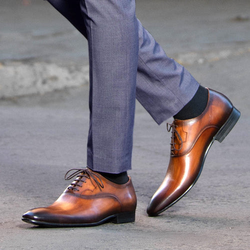 Brown Leather low-cut Foremen oxford lace up shoe with rubber sole
