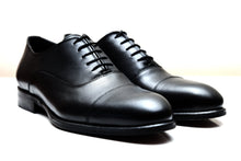 SEVILLE | Black leather cap toe shoes